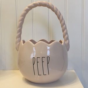 Rae Dunn PEEP basket